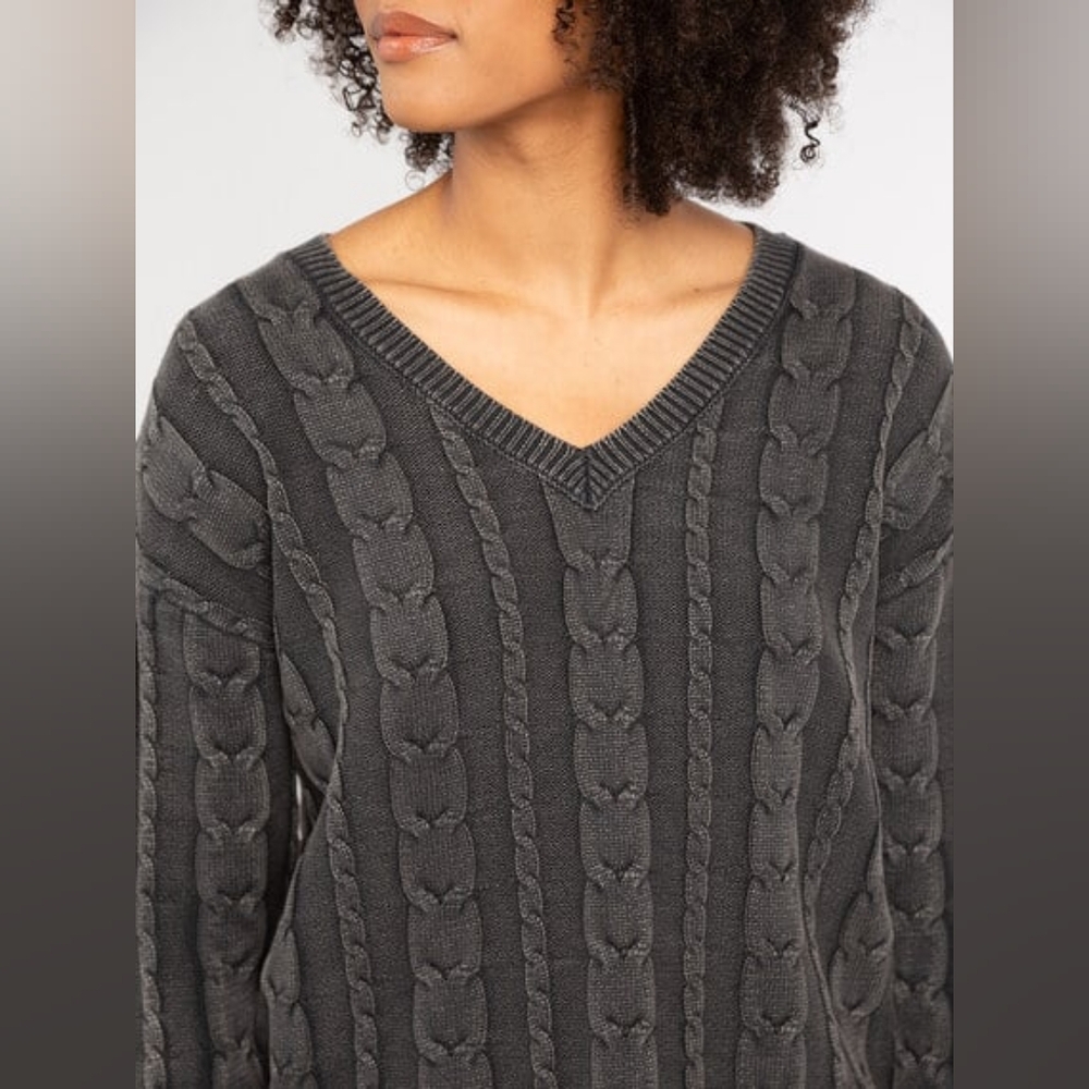 New With Tags Bootlegger Zarina V‎ Neck Cotton Vintage Washed Sweater